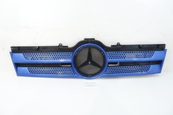 Решітка решітка радіатора бампера mercedes-benz actros mp4 a9607511018 a9607500618 фото №1