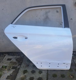 Hyundai i20 ii двері праві зад фото №1