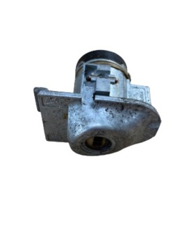 Volvo xc60 вкладка замка дверь правый фото №1