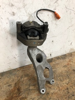 Подушка двигателя audi a6 c7 4g 2.0tdi 177km cgl 4g0199381 фото №1