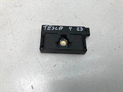 Tesla модель y 2023 лампа освещение интерьера кабины 1504703-00-d фото №1