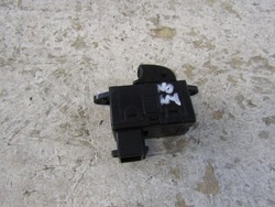 Daewoo nubira кнопка скла лівий зад 96190777 фото №1