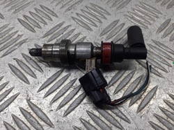 Форсунка інжектор toyota avensis t25 2.0 d4d 23710-26011 фото №1