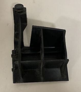 Tesla модель y, 20 - кріплення порога правий фото №1