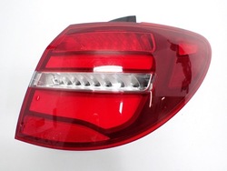 Лампа праві зад led європа оригінал рестайлінг a046318 mercedes b w246 16r фото №1