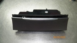 Пепельница vw passat b7 1.6tdi 3c0863284k фото №1