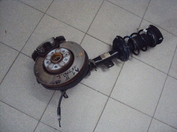 Mcperson поворотный кулак левая audi a1 ii 1.5 dsg 2019- фото №1