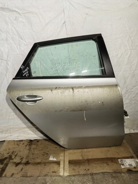 Двері правий зад kia ceed ii універсал 9s 12-18 фото №1