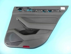 Оббивка боковина зад праві vw passat b8 універсал фото №1