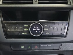 Радіо заводські skoda fabia iii 6v0035872 радіопрогравач фото №1