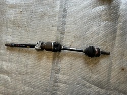 Opel mokka 1.7 cdti піввісь права довга 95090835 фото №1