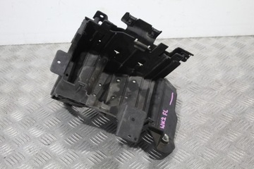 Корпус коробка предохранителей grand cherokee wk2 фото №1