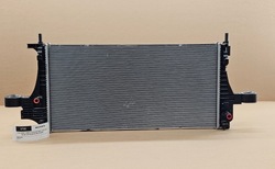 Радіаторів води polestar 2 volvo xc40 c40 ex40 ec40 ev400 фото №1