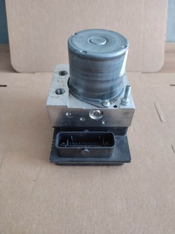 Peugeot rcz насос abs esp 9677013480 pod vin фото №1