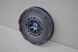 Sportage ix35 sonata optima 2.0 колесо двомасовий зчеплення 23200-25210 g4kd фото №1