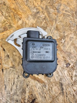 Vw passat b5 моторчик нагревателя 8d1820511e фото №1