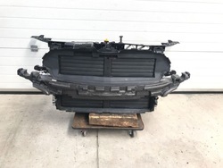 Mercedes gla h247 1.3 гібрид 2024 комплектний pas перед радіатор балка фото №1