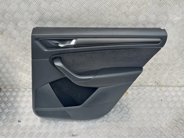 Боковина двері зад праві skoda kodiaq 16- фото №1