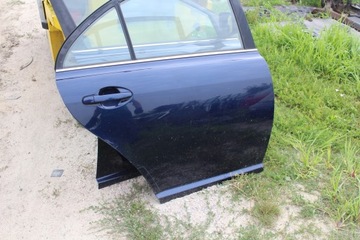 Avensis t25 дверь правые зад задние 8s6 фото №1