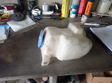 A3 golf leon octavia - бачок склоомивача фото №1