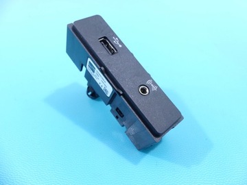 Гніздо usb seat ibiza v kj 5q0035726m, 575035222a фото №1