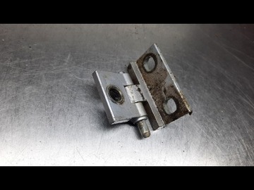 Петля дверь правый volvo v70 ii s60 фото №1