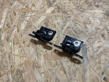 Петля петлі двері лівий зад задні kpl. dacia sandero i 1 ovd42 фото №1