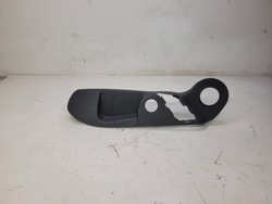 Захист заглушка сидіння ліва audi a4 b6 8301931 фото №1