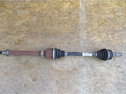 Renault kadjar полуось правая 1.5 dci 391000797r фото №1