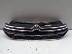 Решётка решётка радиатора citroen c3 iii 16- фото №1