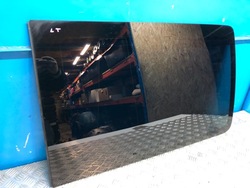 Vw transporter t5 рестайлинг 2,0 tdi левая стекло задняя боковая кузовная фото №1