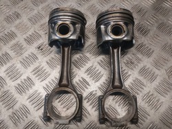 Поршень + шатун volkswagen transporter t5 2.5 tdi 81l113 фото №1
