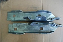 Audi a1 ii 82a петля капота правый левый 82a823301 82a823302 оригинальный номер фото №1