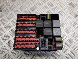 Коробка предохранителей fiesta mk6 1.3 2s5t-14401rf фото №1