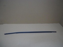 Планка накладка двері ущільнювач скла праві перед toyota rav4 v фото №1