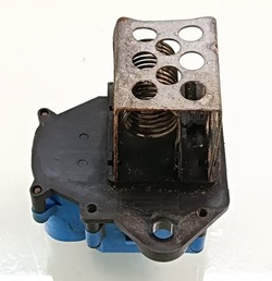 Citroen c4 i 10 r 1.6 vti резистор резистор вентилятора фото №1