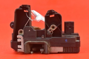 Замок двері правий зад задній 24447346 opel signum c 03-08 фото №1