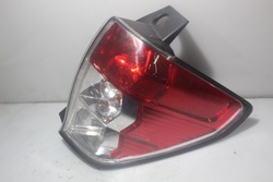 Лампа правая задняя subaru forester iii фото №1