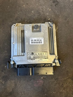 Vw audi 2.0 tdi блок керування двигуна 03l906022kc фото №1