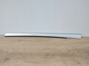 Mercedes c-klasa 205 cabrio планка стёкла правый зад фото №1