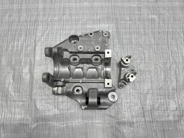 Подушка кронштейн land rover discovery sport r-dynamic 23- k8d2-4h473-ac фото №1