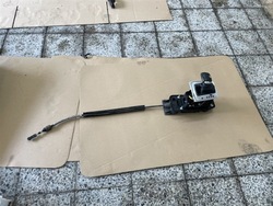 Ручка домкрат трос зміни коробки передач 1.4 tsi dsg автомат vw passat b6 09r фото №1