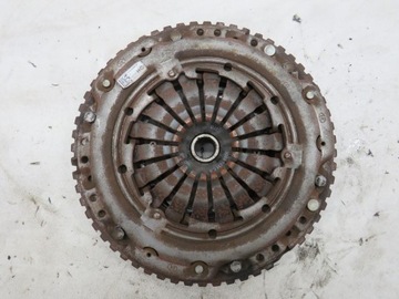 Зчеплення диск притиск clio iv 1.5 dci 302056841r фото №1