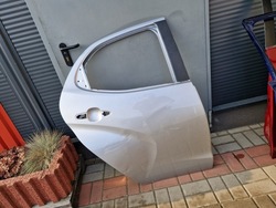 Дверь правые правые зад задние toyota yaris 20 21 22 фото №1