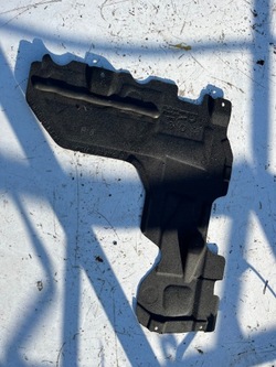 Audi a8 d4 плита защита шасси 4h0825214c фото №1