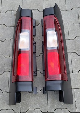 Trafic iii vivaro b14^ лампа зад ліва фото №1