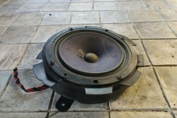 Динамік передніх правих двері skoda octavia i combi 1u5 1u0035411f 1.6l фото №1