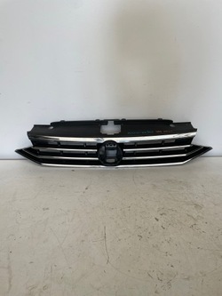 Решітка радіатора решітка vw passat b8 3g0 фото №1