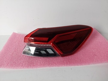 Audi q4 e-tron лампа права зад задня led фото №1