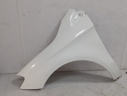 Mercedes b-klasa w246 крило лівий перед 650 супер стан фото №1